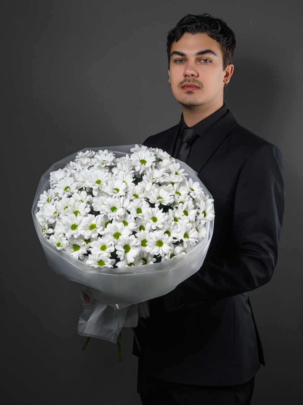 Моно букет из 11 хризантем ромашка