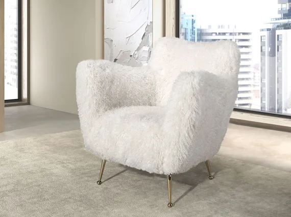 Белое кресло 5191 из ткани с длинным ворсом