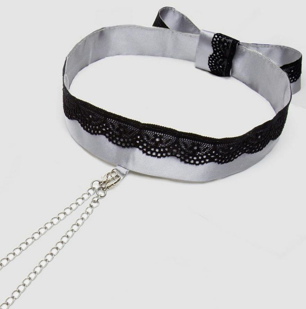 Атласный ошейник с зажимами для сосков Play Nice (Цвет: серебристый с черным)