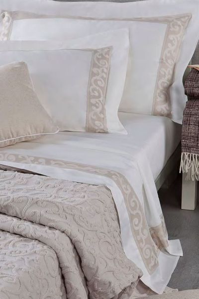 Предпраздничный SALE: -20% на бренды Mirabello и Roberto Cavalli