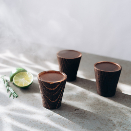 Набор текстурированных рюмок (стопок) из дерева сибирская сосна RN4