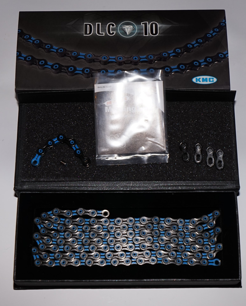 Цепь KMC DLC X10SL 10 ск. 116L Black/BLUE