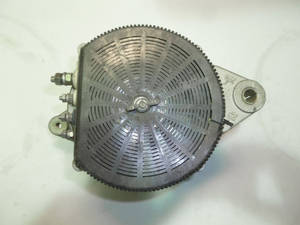 Генератор зарядный TDQ 38 4L (D=80/1B) / Battery charging generator