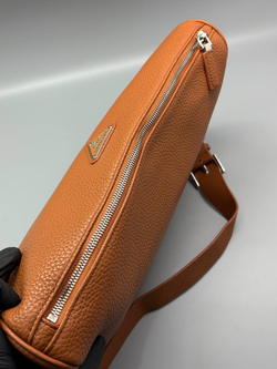 Сумка-мессенджер Prada
