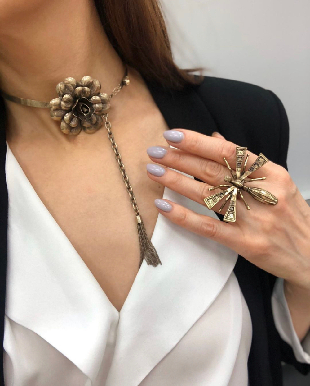 Кольцо из бижутерного сплава безразмерное. Оттенок бронза.