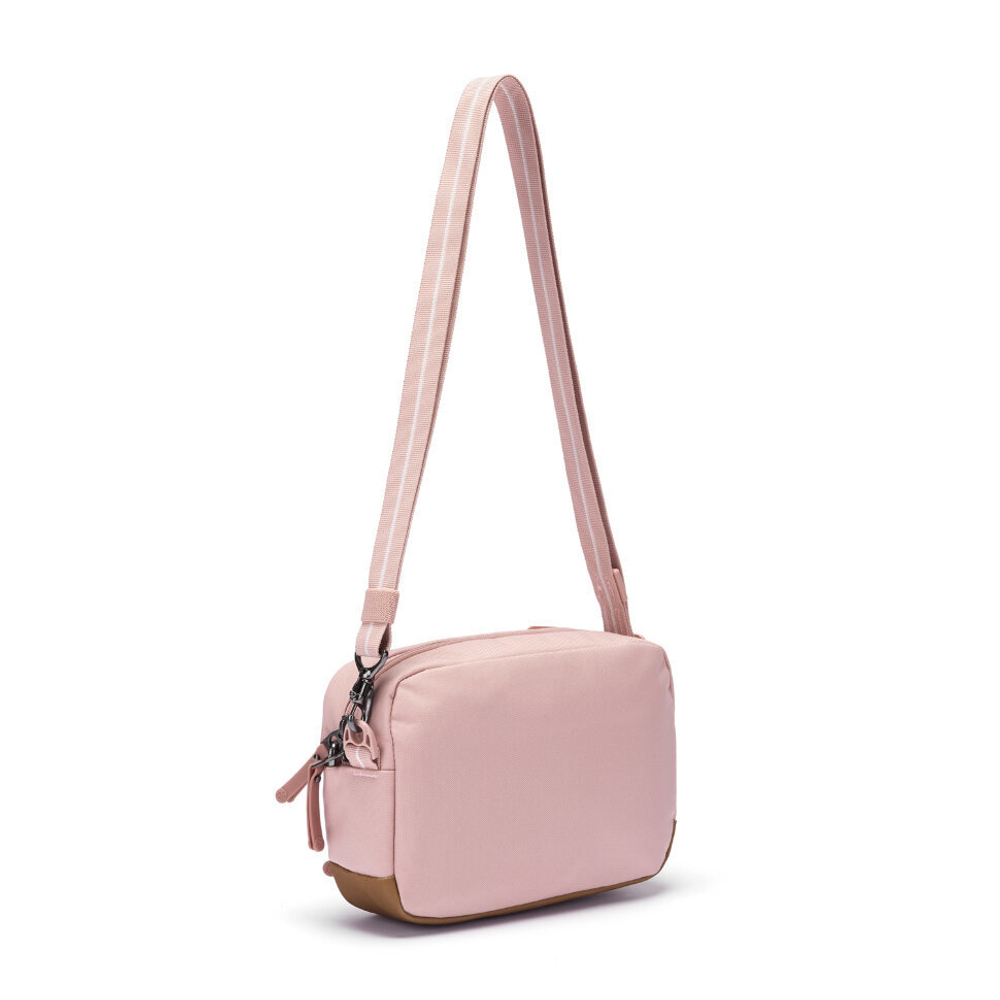 Сумка-антивор Pacsafe GO