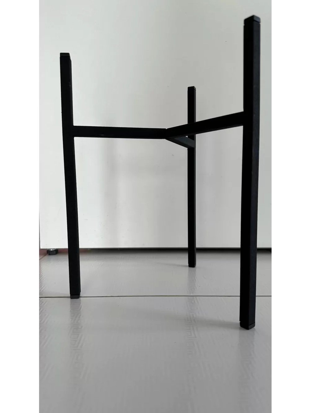 Подставка опора для растений в горшках