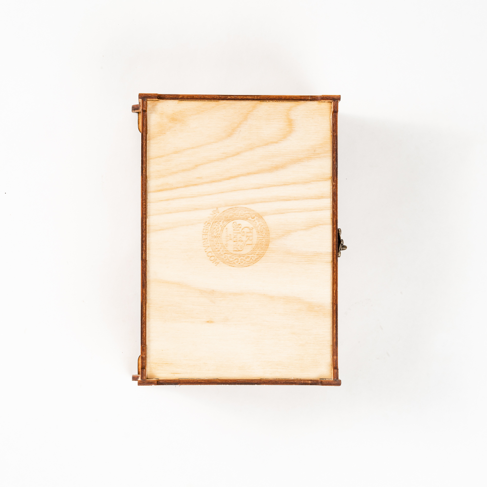 Подарочный деревянный короб для рюмок (стопок) PK50