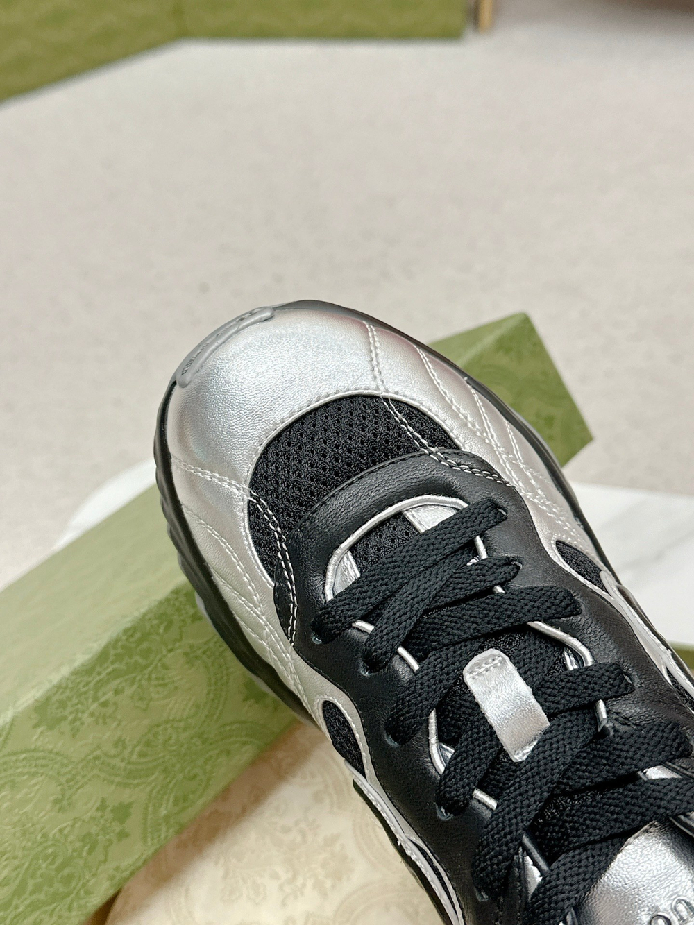 Gucci Ripple Trainer
