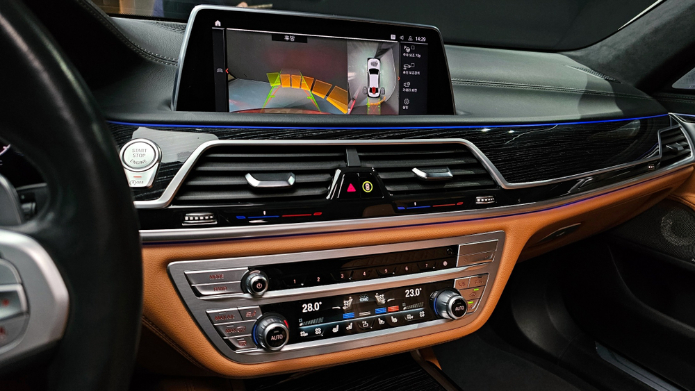 BMW 7 серии (G11) 740Li xDrive M Sport