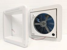 Люк накрышный Mobile Comfort H2828, 280x280мм с вентилятором 12V