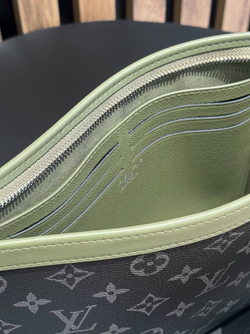 Клатч Louis Vuitton Voyage