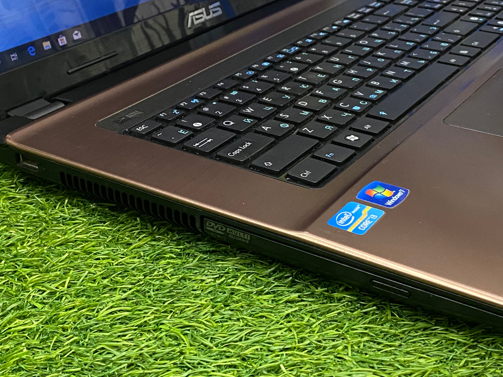 Ноутбук Asus 17.3" i3 2350M/4GB/240GB SSD/ K73E-TY295R[90n3ya544w1f23rd53ay]/Windows 10