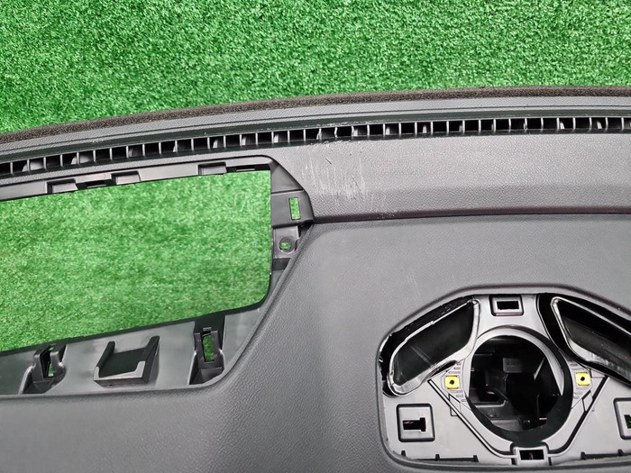 Торпедо Geely Monjaro (2021-н.в.)