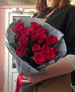 Букет из 15 красных роз 50см