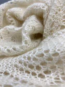 Косынка ажурная экрю
