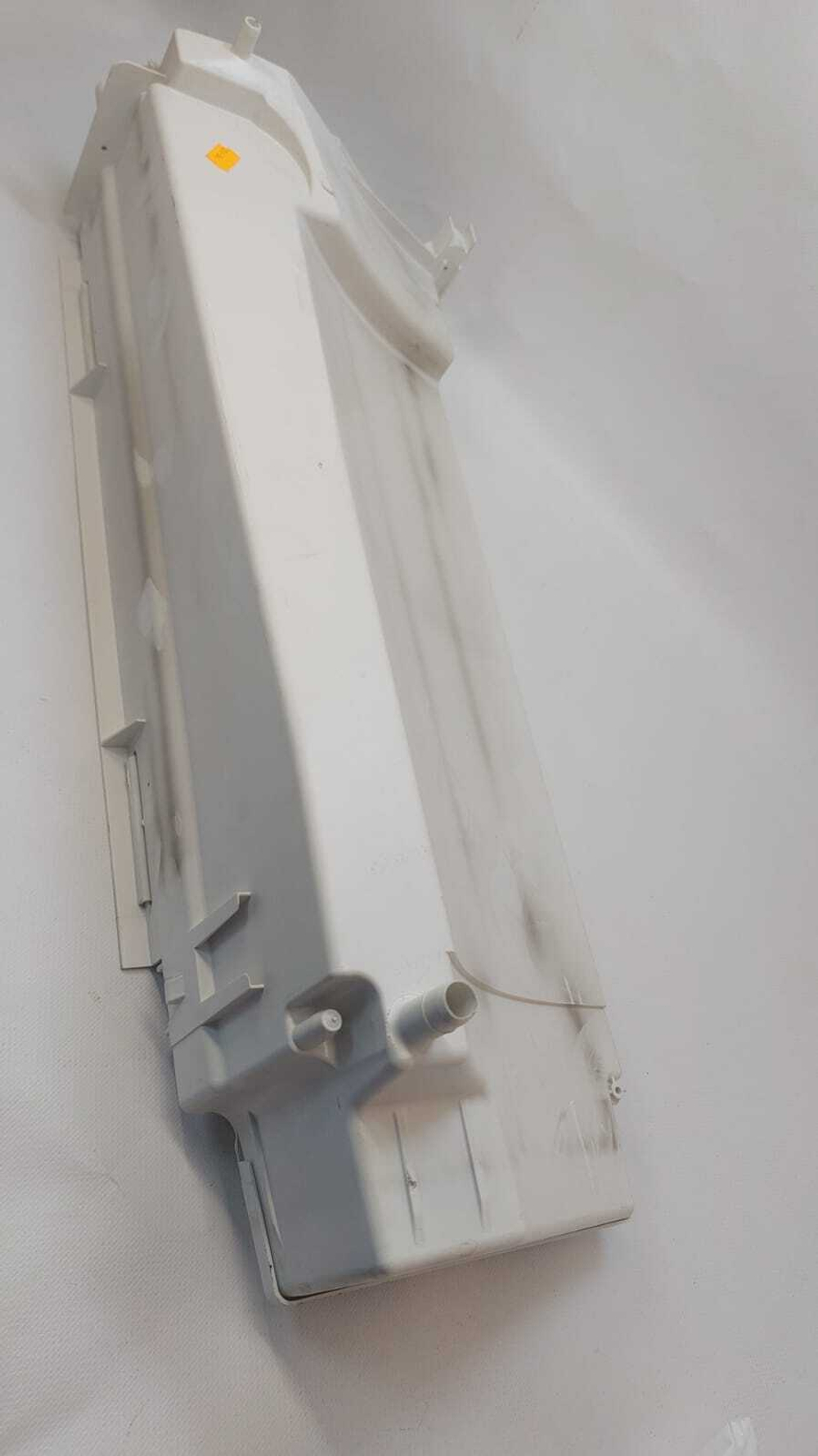 1 Контейнер для конденсата для сушильных машин Siemens б/у