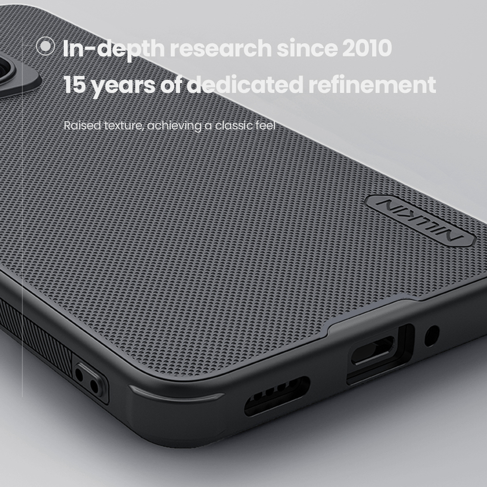Усиленный чехол черного цвета от Nillkin для Xiaomi 14T Pro, серия Super Frosted Shield Pro