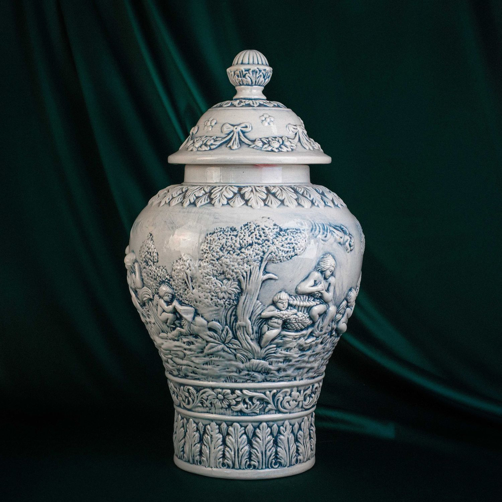 Винтаж: Парные вазы. Фарфоровая мануфактура Capodimonte