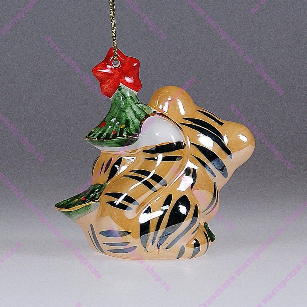 Фарфоровая елочная игрушка Тигрёнок с ёлочкой