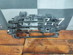 Решетка переднего бампера VW Touareg 2 10-14 Б/У Оригинал 7P6853666A