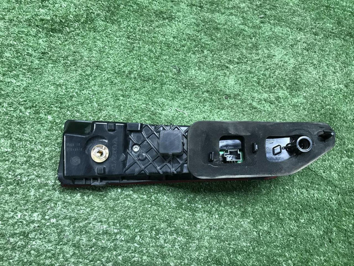 Фонарь правый внутренний Volvo XC60 2 (2017-н.в.)