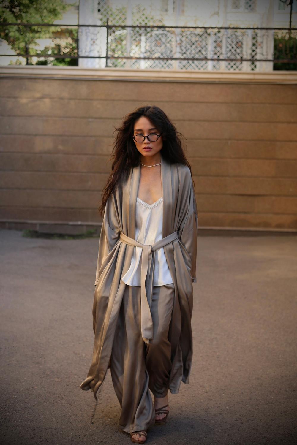 кимоно из мягкой ткани с шелковистым отливом