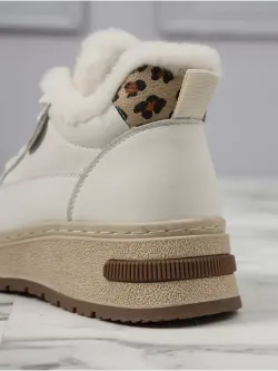 Кроссовки зимние