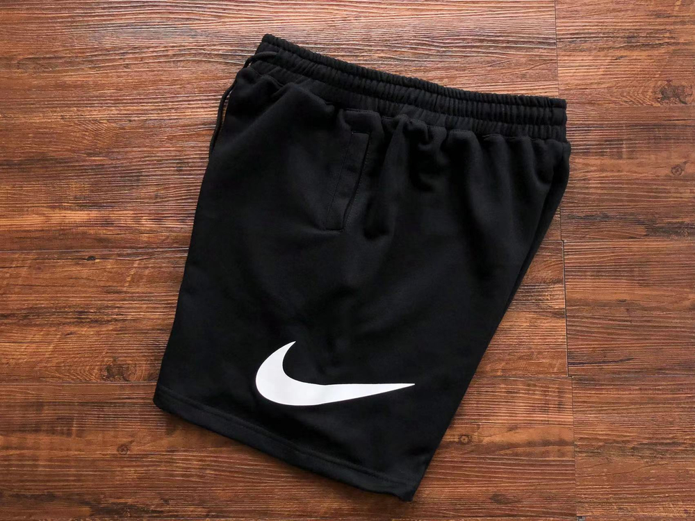Шорты Nike