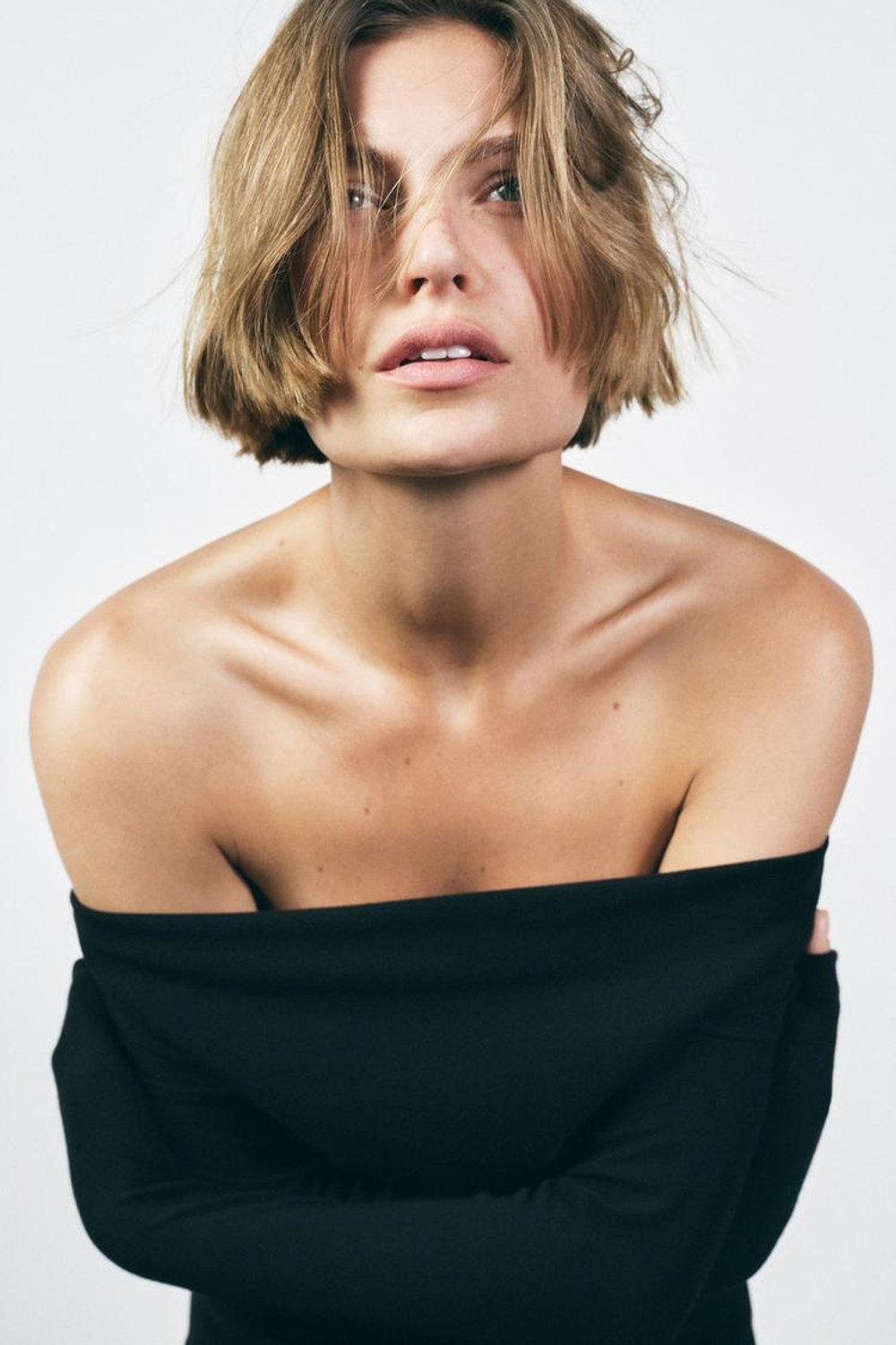 ZARA ТОП АСИММЕТРИЧНОГО КРОЯ ИЗ МЯГКОГО ИНТЕРЛОКА, ЧЕРНЫЙ