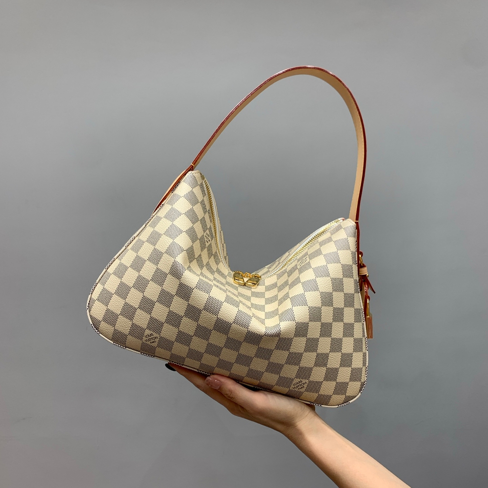 Louis Vuitton Slouchy PM
