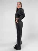 Костюм спортивный Snow Vina 15796 из укороченной толстовки на молнии и широких штанов с разрезами