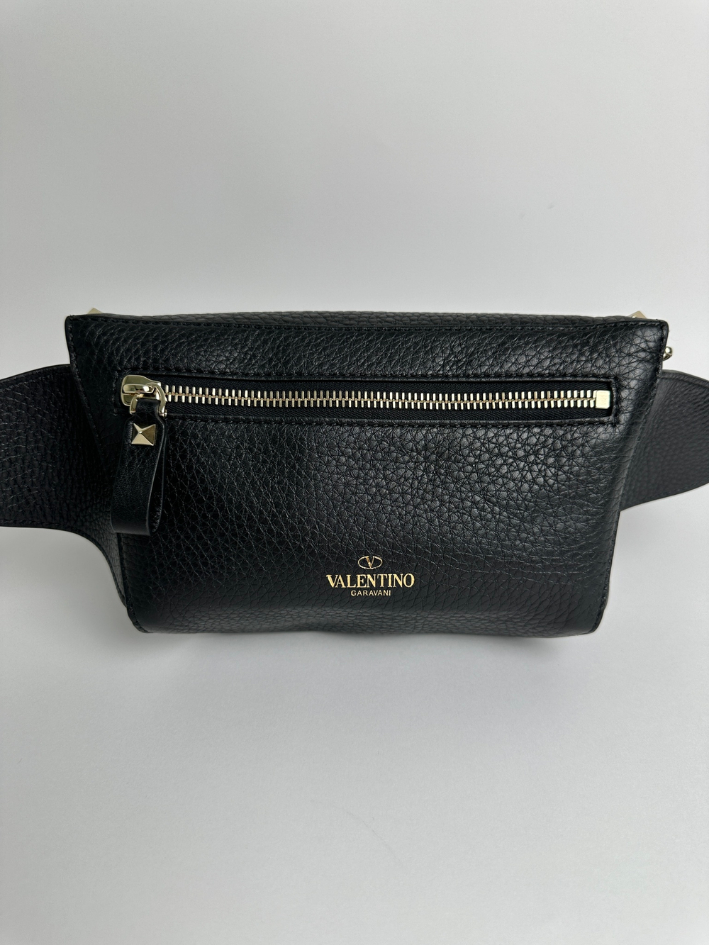 Сумка Valentino Leather Rockstud Belt Bag
