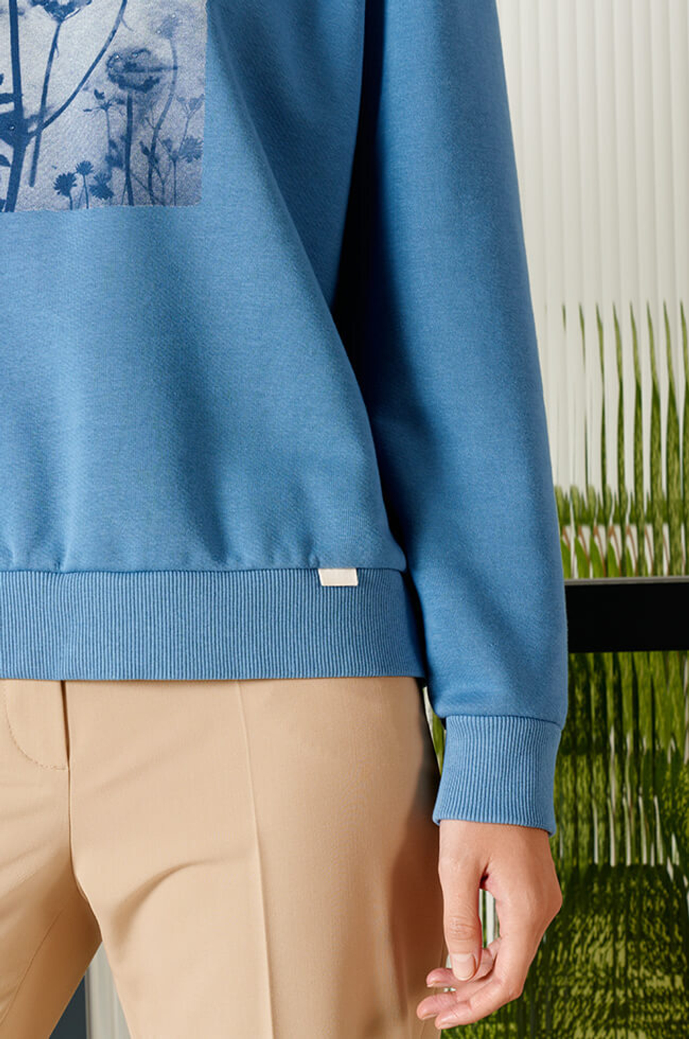 22660 Джемпер женский (индиго)