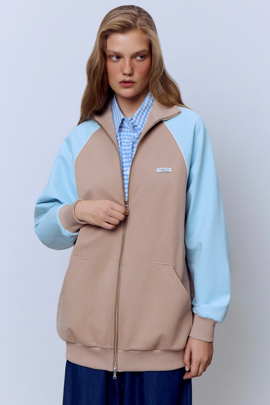 Толстовка на молнии с кантом