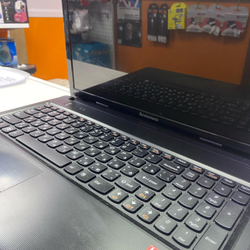 Ноутбук 15.6" Ноутбук Lenovo G575