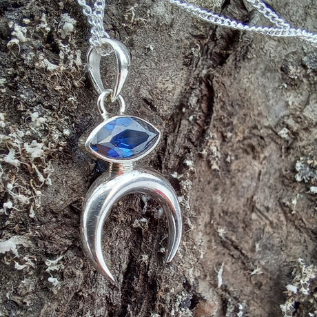 Подвеска ЛУННИЦА  с цепочкой, серебро/голубой топаз