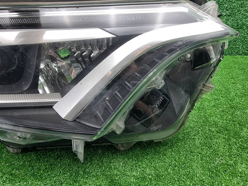 Фара правая Toyota RAV4 4 CA40 (2015-2019) LED