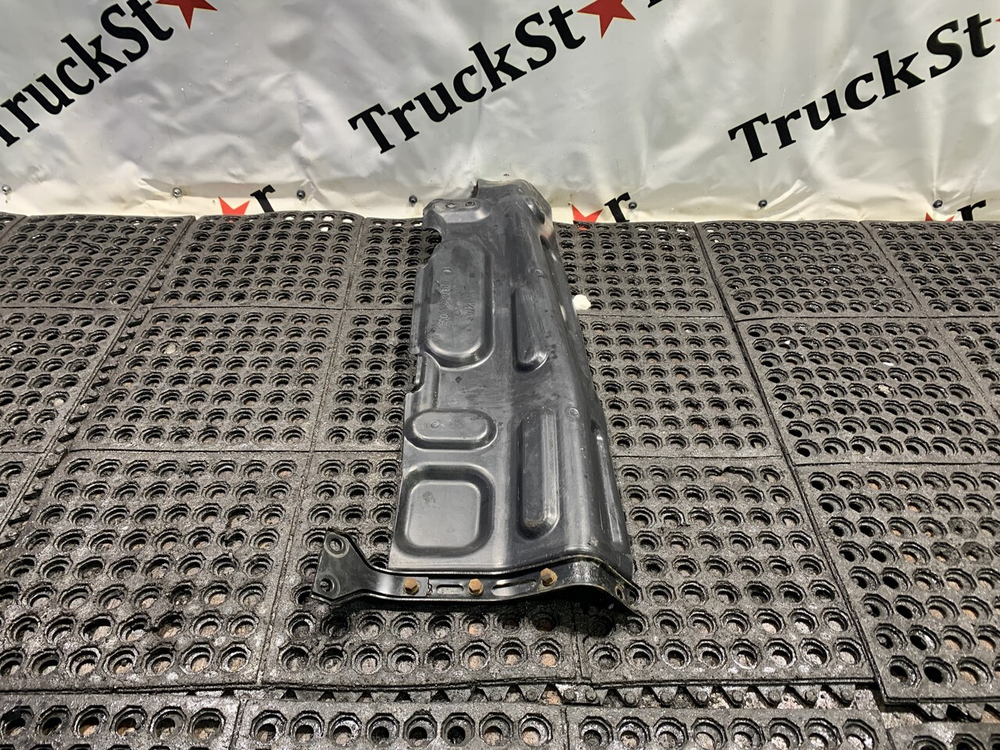 Шумоизоляция двигателя левая 2023г