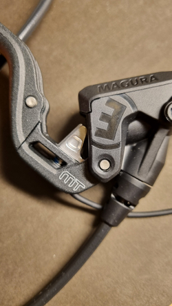 Тормоз Magura MT5E Higo Closer, 4 поршня, для электровелосипедов и электросамокатов