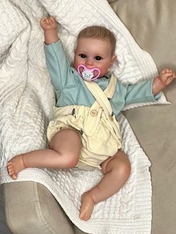 Кукла Реборн мягконабивная 50см в пакете (FA-015B)