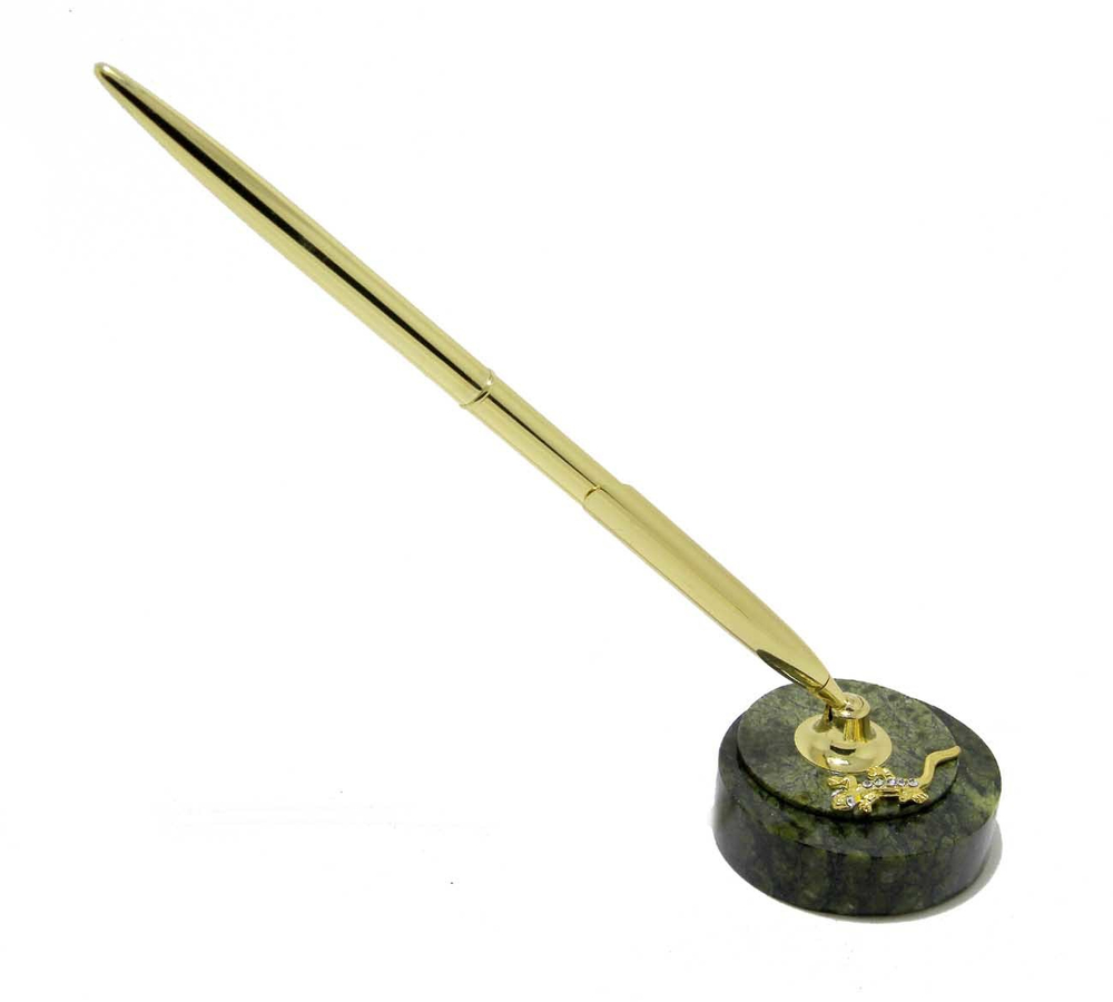 Ручка  на подставке из змеевика круглая с ящеркой. размер 5-5-10 см вес 120 гр.