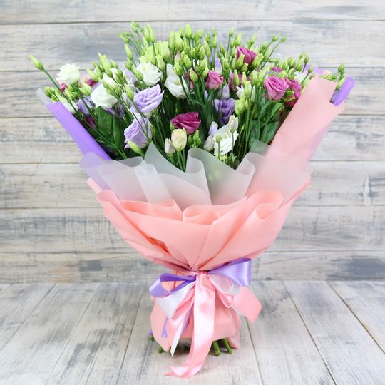 Букет из 35 эустомы микс "Вы прекрасны"