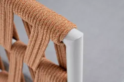 "Диего" кресло плетеное из роупа, каркас алюминий светло-серый (RAL7035) муар, роуп оранжевый меланж круглый, ткань светло-серая