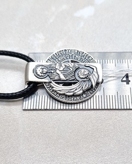 Подвес Пантелеимон Целитель. Гайтан в комплекте.