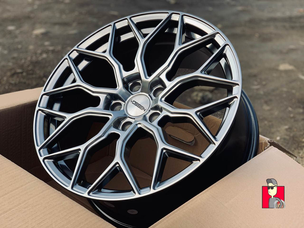 Комплект дисков Vossen HF-2 18x8 et40 5x114.3