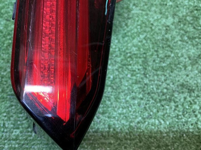 Фонарь правый внутренний Audi A4 B9 (2015-2020)