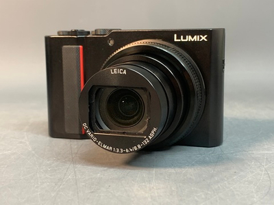 Panasonic Lumix DC-TZ202, налет на линзе