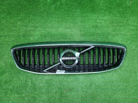 Решетка радиатора Volvo V40 2 (2016-2019)