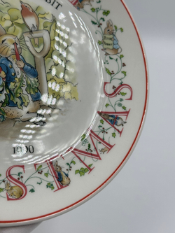 Тарелка Merry Christmas from Peter Rabbit Wedgwood 1990 год
